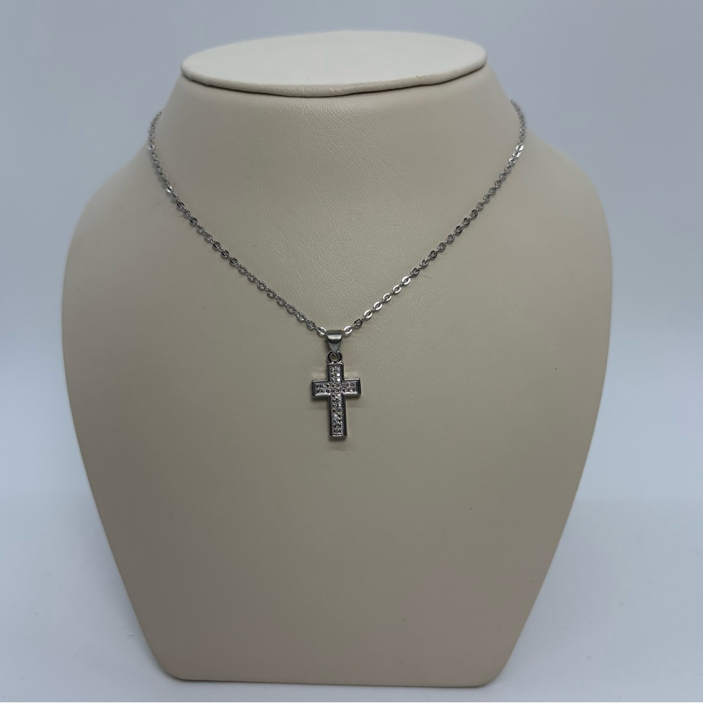 14 Karat White Gold Small Cross With Chain Brand New